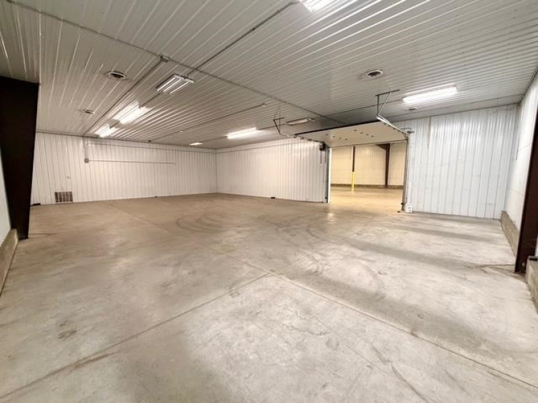 152 N 9th Avenue Broken Bow, Nebraska 68822, ,Commercial/industrial,For Rent,152 N 9th Avenue,20260896