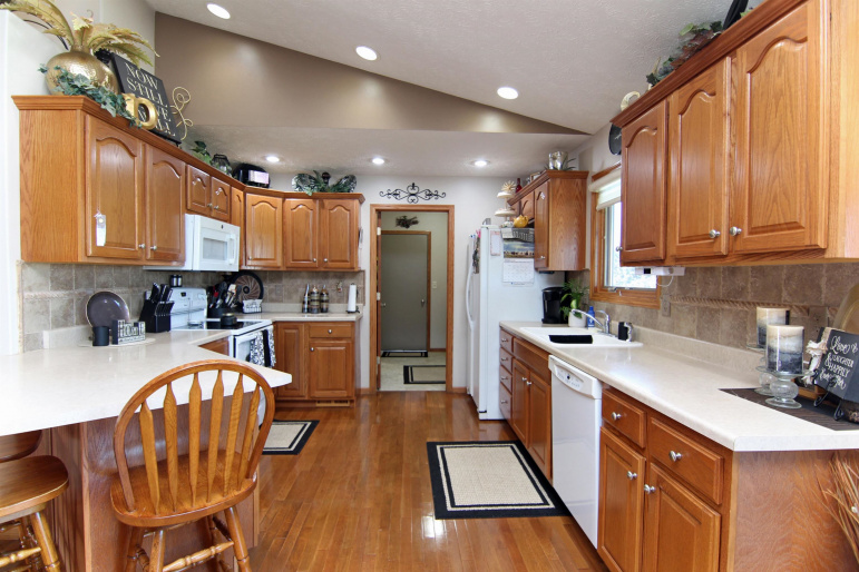 4724 29th Avenue Kearney, Nebraska 68845, 5 Bedrooms Bedrooms, ,3 BathroomsBathrooms,Residential,For Sale,4724 29th Avenue,20260905