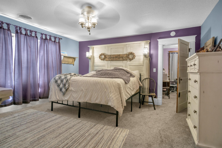 320 Medina Ave Bertrand, Nebraska 68927, 4 Bedrooms Bedrooms, ,3 BathroomsBathrooms,Residential,For Sale,320 Medina Ave,20260907