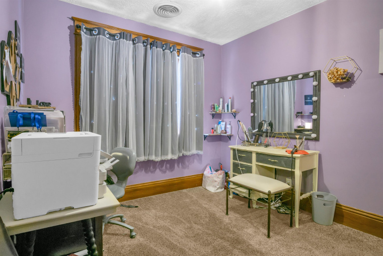 320 Medina Ave Bertrand, Nebraska 68927, 4 Bedrooms Bedrooms, ,3 BathroomsBathrooms,Residential,For Sale,320 Medina Ave,20260907