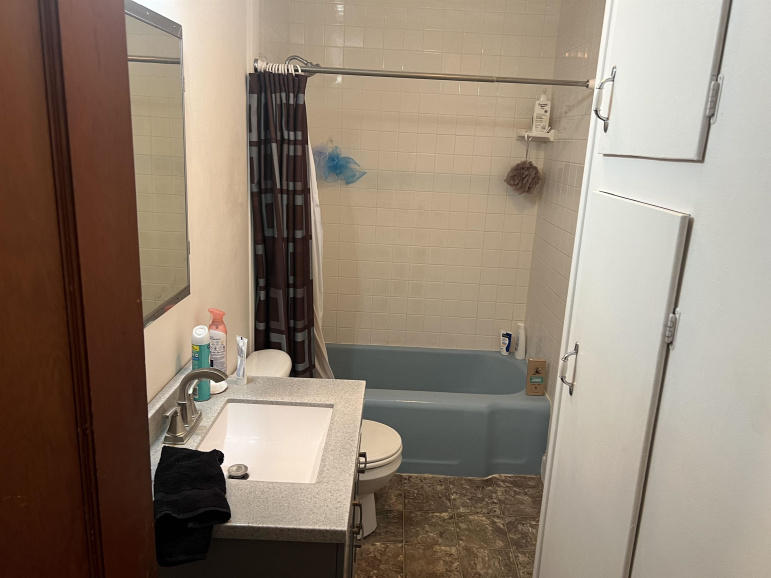 2001 W 6th Street Hastings, Nebraska 68901, 3 Bedrooms Bedrooms, ,2 BathroomsBathrooms,Residential,For Sale,2001 W 6th Street,20260912