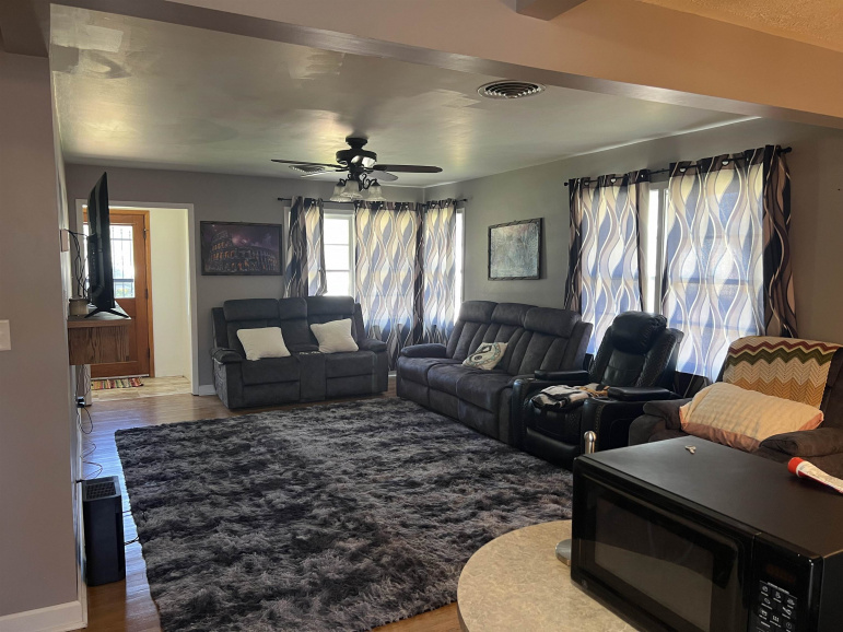 2001 W 6th Street Hastings, Nebraska 68901, 3 Bedrooms Bedrooms, ,2 BathroomsBathrooms,Residential,For Sale,2001 W 6th Street,20260912