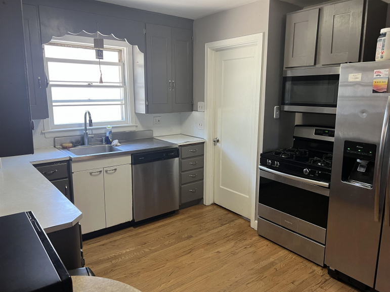 2001 W 6th Street Hastings, Nebraska 68901, 3 Bedrooms Bedrooms, ,2 BathroomsBathrooms,Residential,For Sale,2001 W 6th Street,20260912
