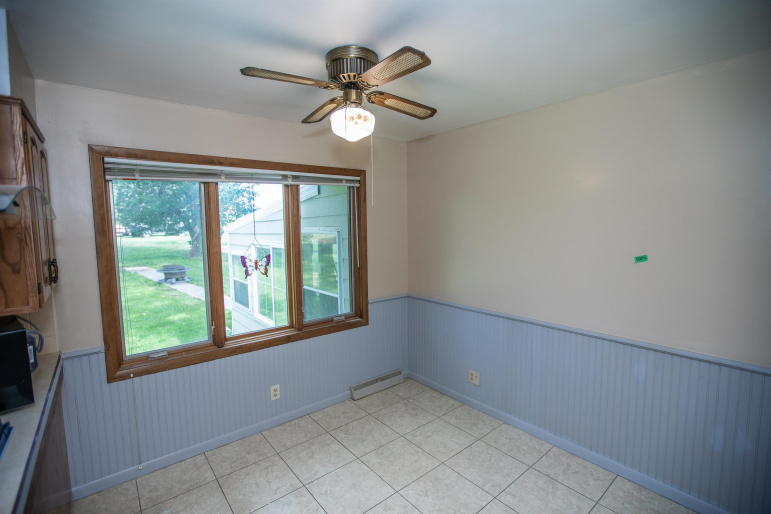 809 HWY 281 Red Cloud, Nebraska 68970, 2 Bedrooms Bedrooms, ,2 BathroomsBathrooms,Residential,For Sale,809 HWY 281,20260914
