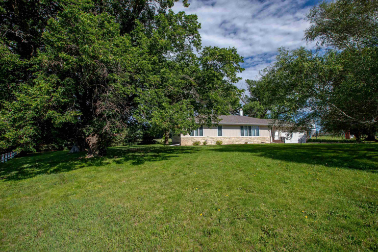 809 HWY 281 Red Cloud, Nebraska 68970, 2 Bedrooms Bedrooms, ,2 BathroomsBathrooms,Residential,For Sale,809 HWY 281,20260914