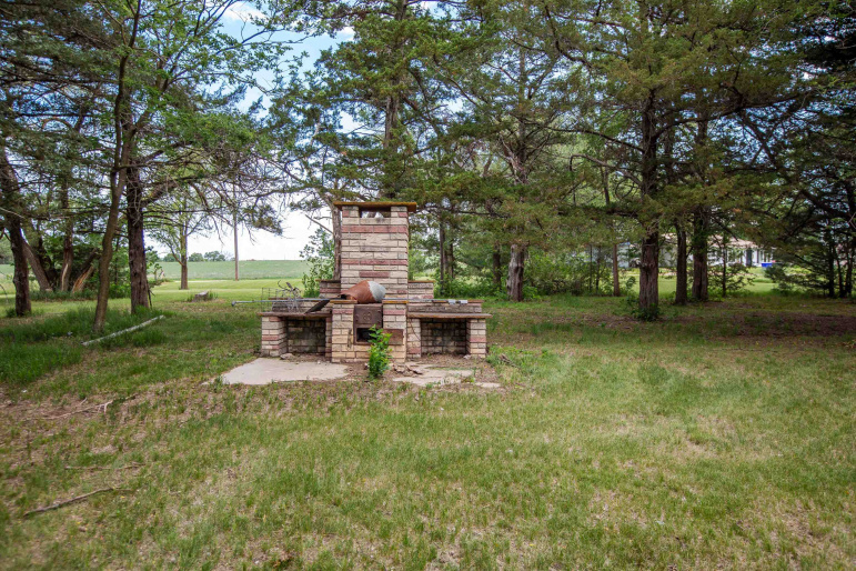 821 N Franklin Street Red Cloud, Nebraska 68970, 5 Bedrooms Bedrooms, ,2 BathroomsBathrooms,Residential,For Sale,821 N Franklin Street,20260913