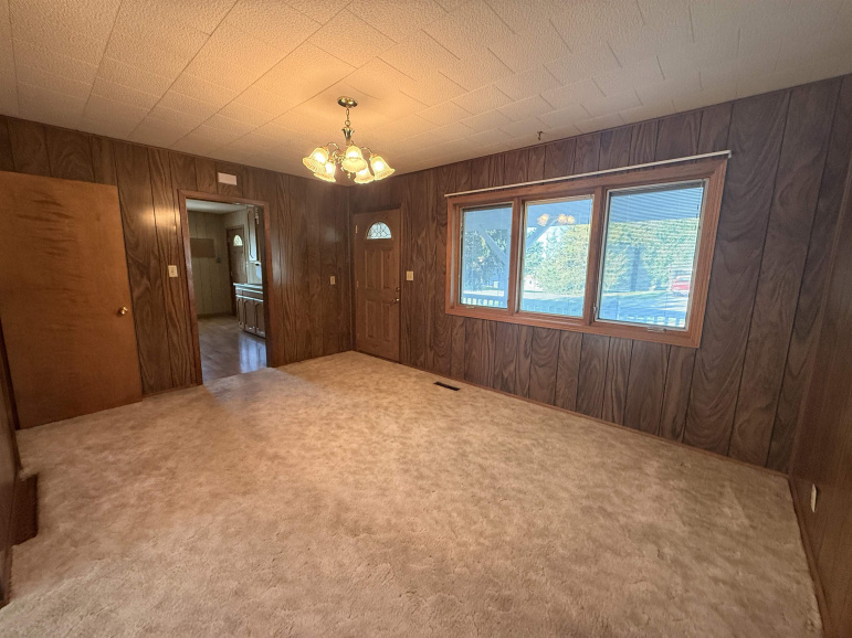 710 Sycamore Street Pleasanton, Nebraska 68866, 3 Bedrooms Bedrooms, ,2 BathroomsBathrooms,Residential,For Sale,710 Sycamore Street,20260916