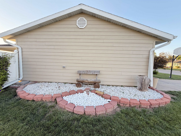 1307 Freedom Lane Lexington, Nebraska 68850, 3 Bedrooms Bedrooms, ,1 BathroomBathrooms,Residential,For Sale,1307 Freedom Lane,20260919