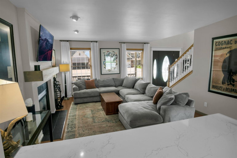 6012 O Avenue Kearney, Nebraska 68847, 5 Bedrooms Bedrooms, ,4 BathroomsBathrooms,Residential,For Sale,6012 O Avenue,20260940