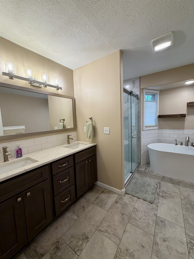 5817 O Avenue Place Kearney, Nebraska 68847, 5 Bedrooms Bedrooms, ,5 BathroomsBathrooms,Residential,For Sale,5817 O Avenue Place,20260948