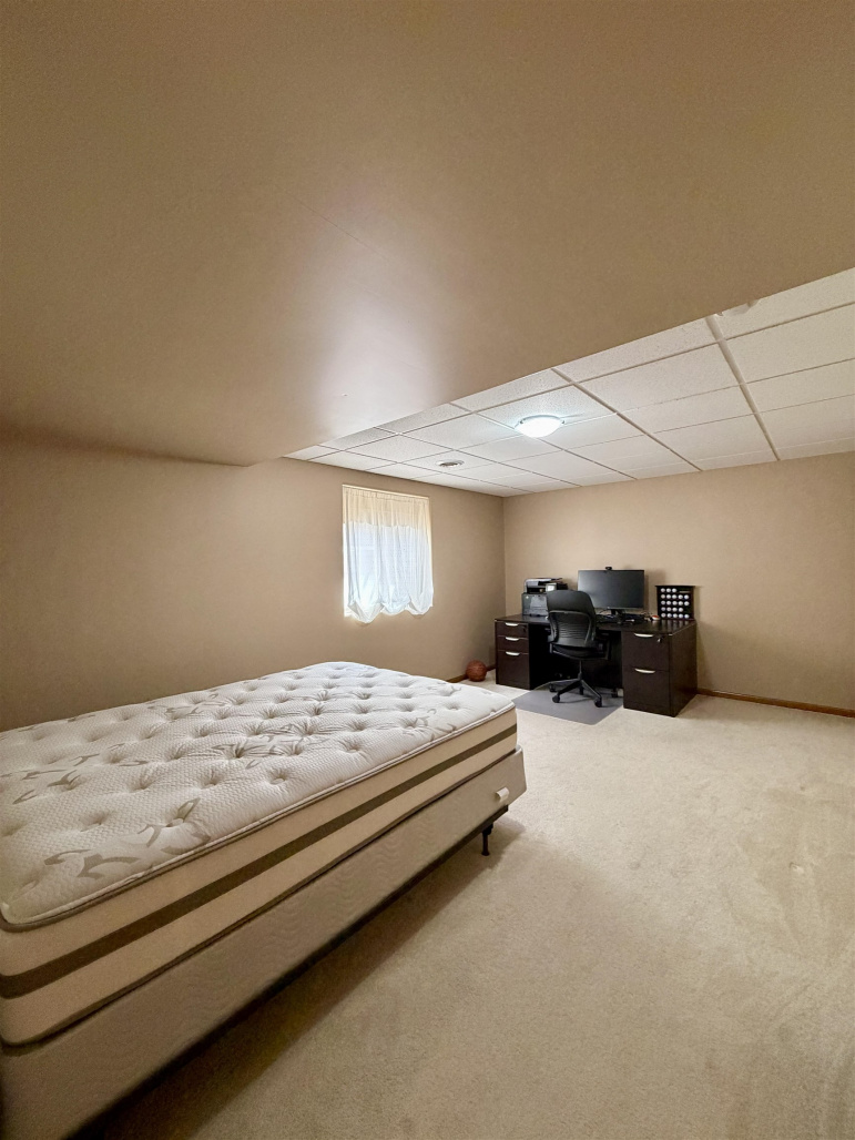 5817 O Avenue Place Kearney, Nebraska 68847, 5 Bedrooms Bedrooms, ,5 BathroomsBathrooms,Residential,For Sale,5817 O Avenue Place,20260948