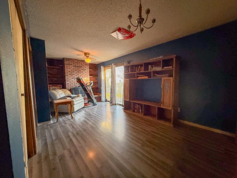 1106 N Pierce Street Lexington, Nebraska 68850, 3 Bedrooms Bedrooms, ,2 BathroomsBathrooms,Residential,For Sale,1106 N Pierce Street,20251629