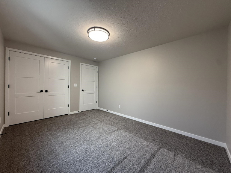 2009 E 38th Street Kearney, Nebraska 68847, 5 Bedrooms Bedrooms, ,3 BathroomsBathrooms,Residential,For Sale,2009 E 38th Street,20260958