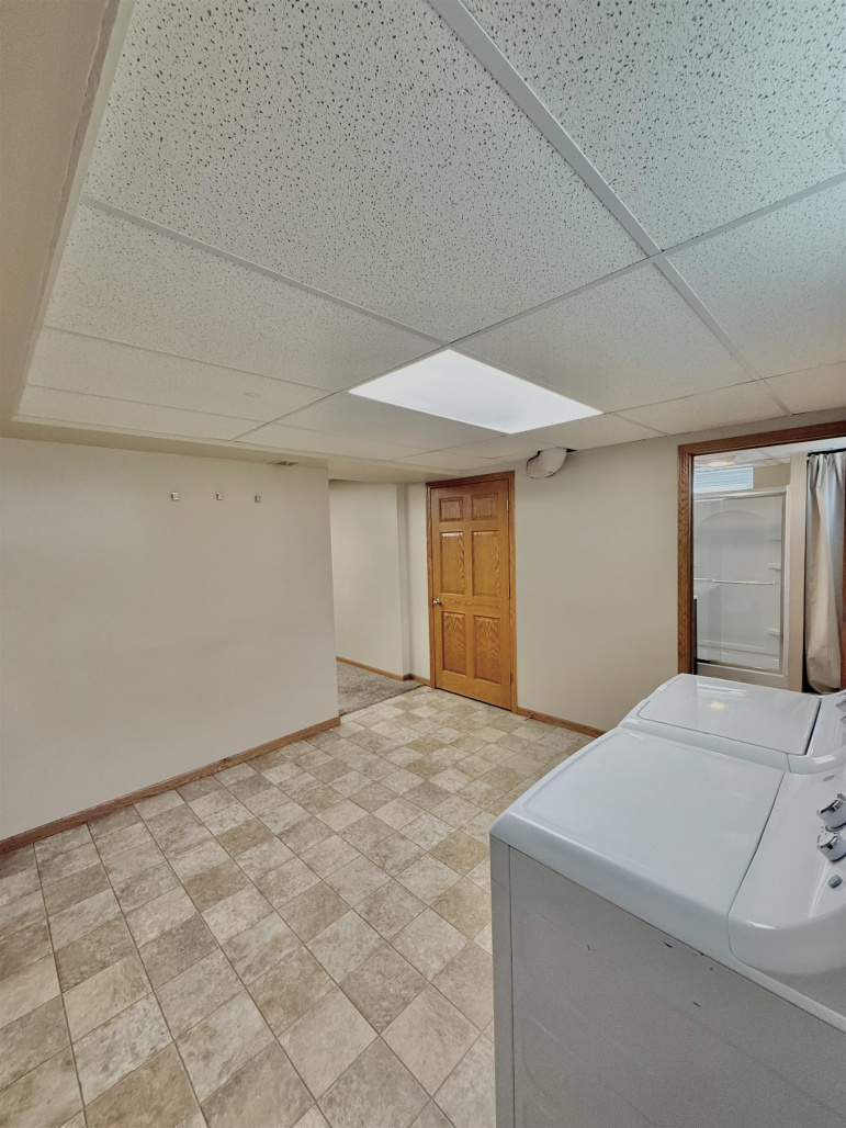 803 C Avenue Kearney, Nebraska 68847, 5 Bedrooms Bedrooms, ,2 BathroomsBathrooms,Residential,For Sale,803 C Avenue,20260957
