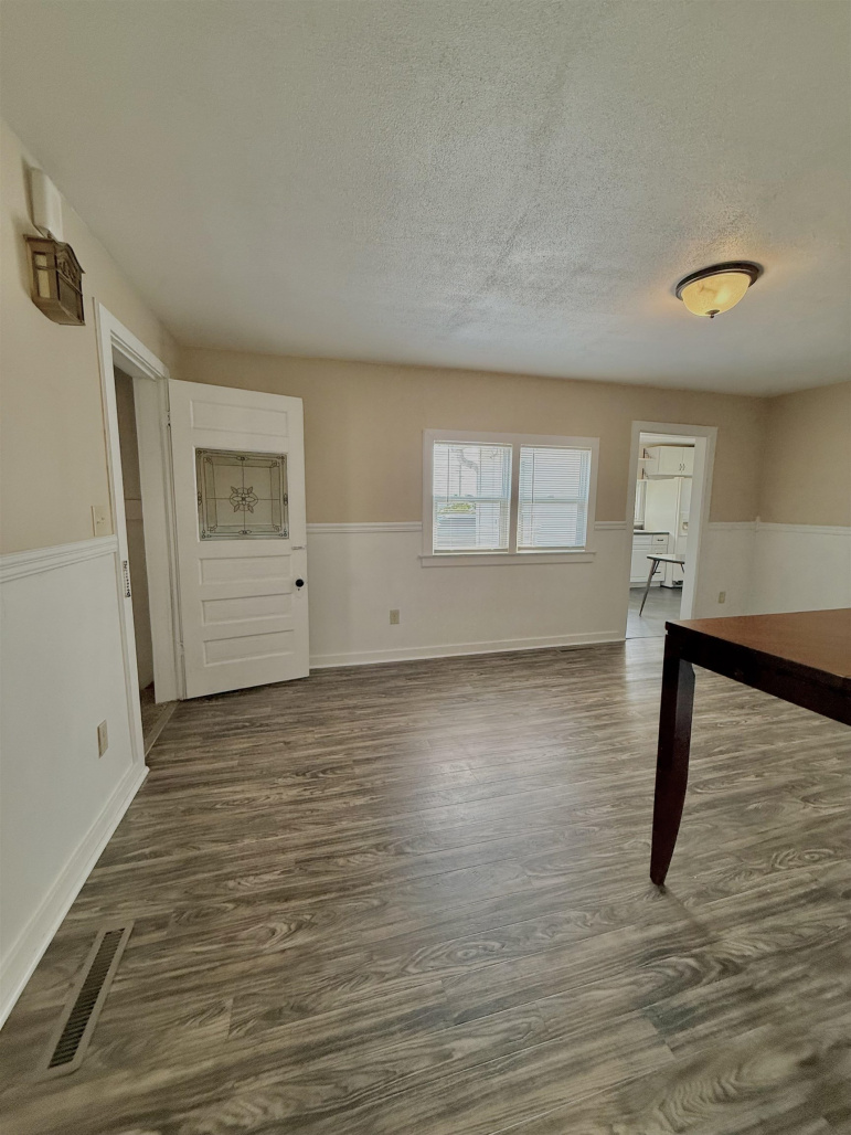 803 C Avenue Kearney, Nebraska 68847, 5 Bedrooms Bedrooms, ,2 BathroomsBathrooms,Residential,For Sale,803 C Avenue,20260957