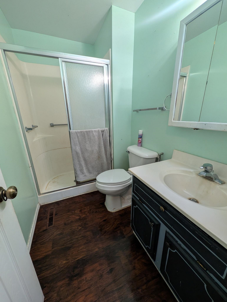 1220 E 5th Street Hastings, Nebraska 68901, 3 Bedrooms Bedrooms, ,2 BathroomsBathrooms,Residential,For Sale,1220 E 5th Street,20260964