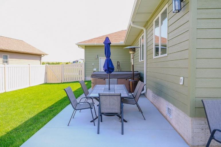 1204 W 61st Street Kearney, Nebraska 68845, 4 Bedrooms Bedrooms, ,3 BathroomsBathrooms,Residential,For Sale,1204 W 61st Street,20260962