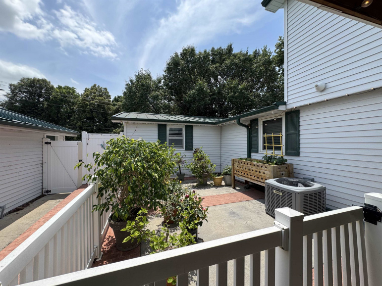 523 S Queen City Avenue Hastings, Nebraska 68901, 3 Bedrooms Bedrooms, ,3 BathroomsBathrooms,Residential,For Sale,523 S Queen City Avenue,20260961