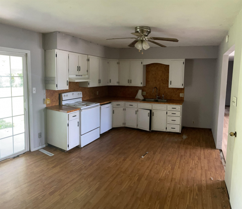 907 W 15th Street Lexington, Nebraska 68850, 3 Bedrooms Bedrooms, ,1 BathroomBathrooms,Residential,For Sale,907 W 15th Street,20260959