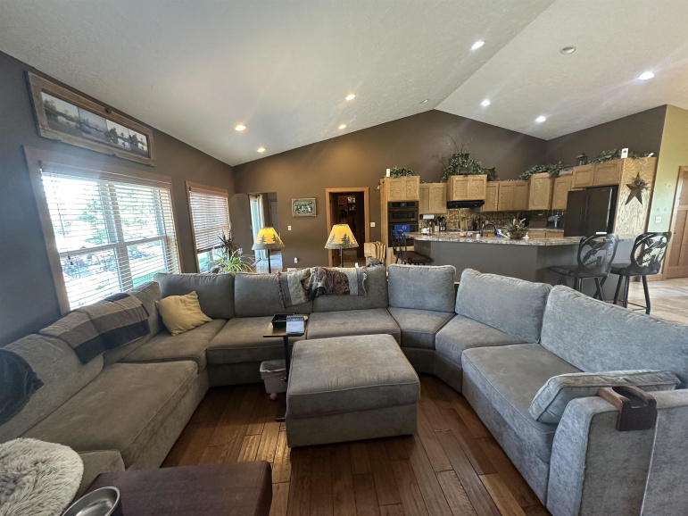 690 Sartoria Road Kearney, Nebraska 68845, 3 Bedrooms Bedrooms, ,4 BathroomsBathrooms,Residential,For Sale,690 Sartoria Road,20260994
