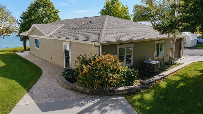 56 North Point Drive 13 Johnson Lake, Nebraska 68937, 4 Bedrooms Bedrooms, ,2 BathroomsBathrooms,Residential,For Sale,56 North Point Drive 13,20261002