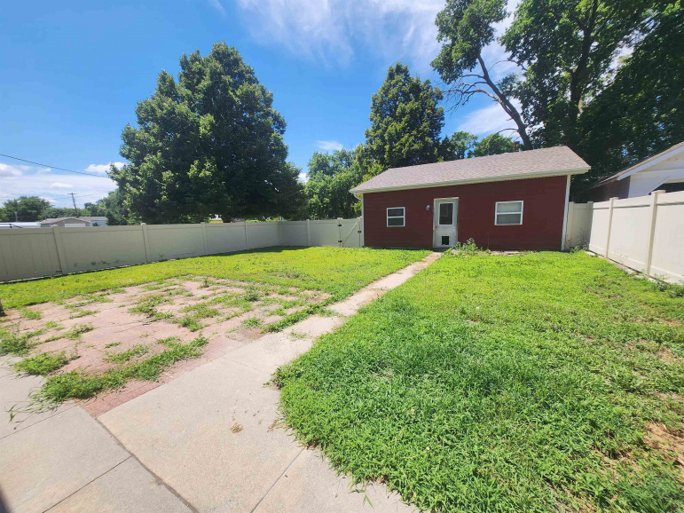 1604 D Avenue Gothenburg, Nebraska 69138-0000, 3 Bedrooms Bedrooms, ,3 BathroomsBathrooms,Residential,For Sale,1604 D Avenue,20261012