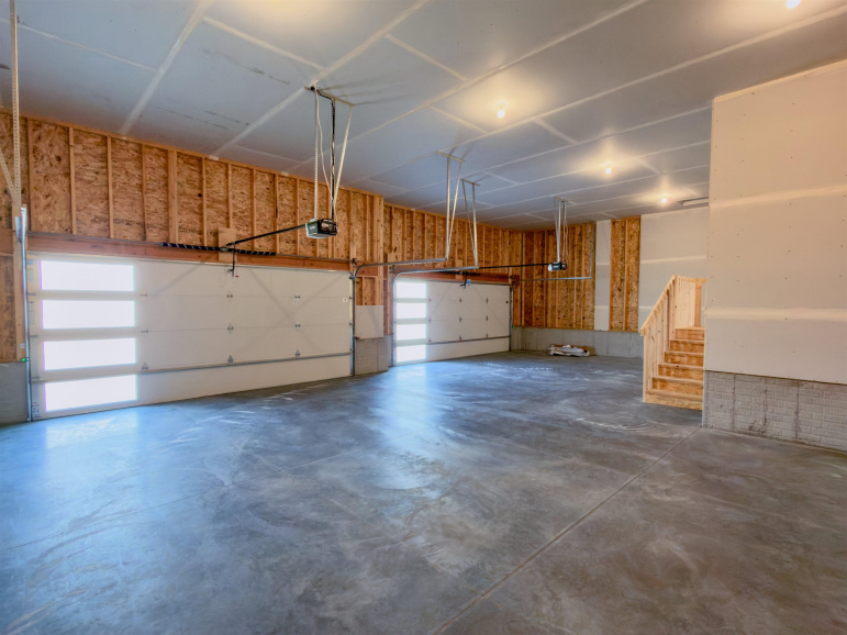6402 11th Avenue Kearney, Nebraska 68845, 5 Bedrooms Bedrooms, ,3 BathroomsBathrooms,Residential,For Sale,6402 11th Avenue,20261006