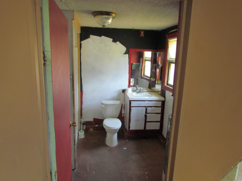 1015 E 17th St Kearney, Nebraska 68847, 3 Bedrooms Bedrooms, ,1 BathroomBathrooms,Residential,For Sale,1015 E 17th St,20261014