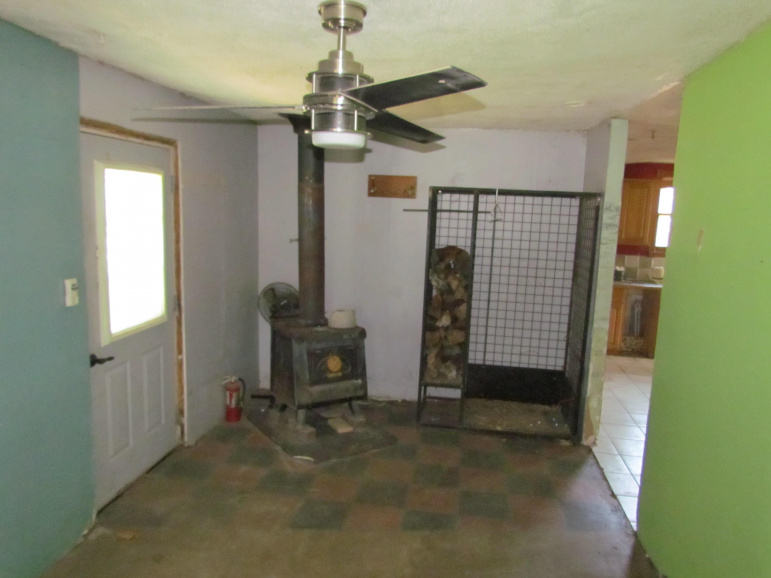 1015 E 17th St Kearney, Nebraska 68847, 3 Bedrooms Bedrooms, ,1 BathroomBathrooms,Residential,For Sale,1015 E 17th St,20261014
