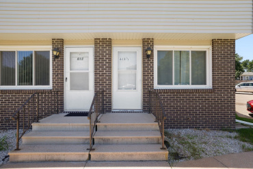 613 1/2 Thomas Drive Hastings, Nebraska 68901, 2 Bedrooms Bedrooms, ,2 BathroomsBathrooms,Residential,For Sale,613 1/2 Thomas Drive,20261013
