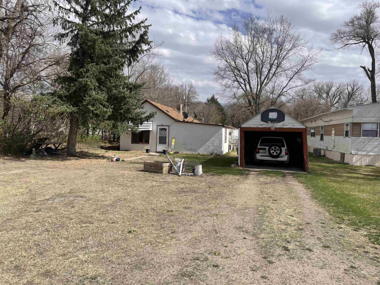 217 S Locust Street Brady, Nebraska 69123, 2 Bedrooms Bedrooms, ,1 BathroomBathrooms,Residential,For Sale,217 S Locust Street,20261015