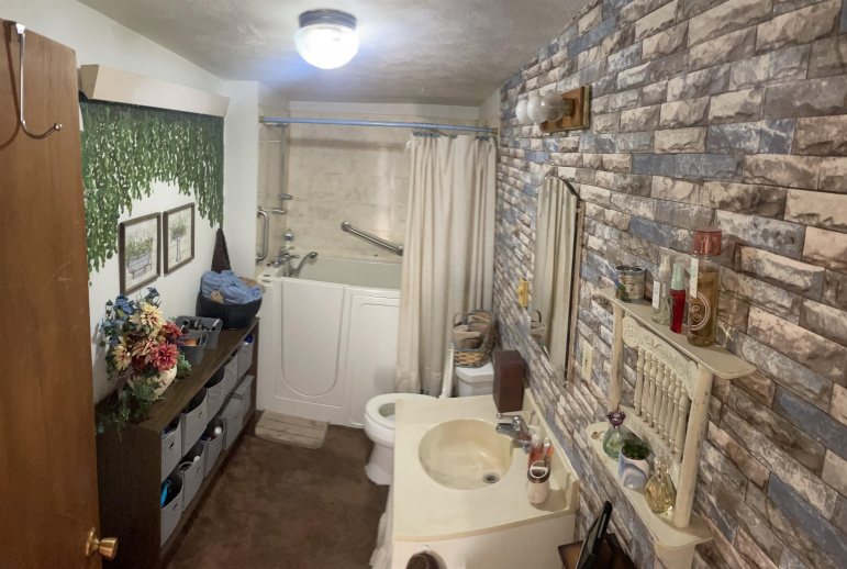 217 S Locust Street Brady, Nebraska 69123, 2 Bedrooms Bedrooms, ,1 BathroomBathrooms,Residential,For Sale,217 S Locust Street,20261015