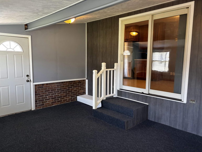 904 E 4th Street Hastings, Nebraska 68901, 3 Bedrooms Bedrooms, ,2 BathroomsBathrooms,Residential,For Sale,904 E 4th Street,20261016