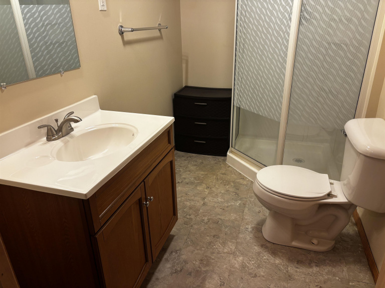 904 E 4th Street Hastings, Nebraska 68901, 3 Bedrooms Bedrooms, ,2 BathroomsBathrooms,Residential,For Sale,904 E 4th Street,20261016