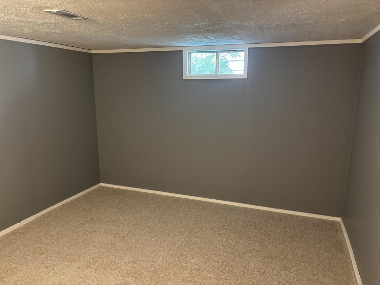 904 E 4th Street Hastings, Nebraska 68901, 3 Bedrooms Bedrooms, ,2 BathroomsBathrooms,Residential,For Sale,904 E 4th Street,20261016