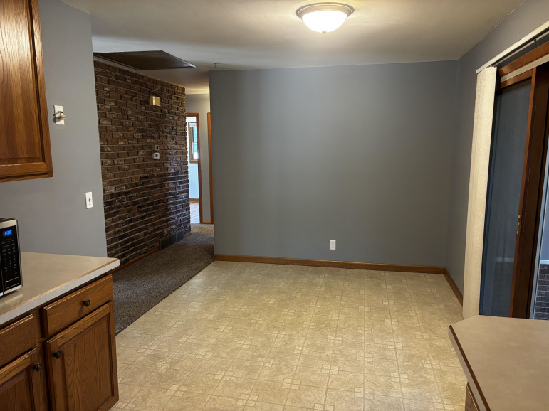 904 E 4th Street Hastings, Nebraska 68901, 3 Bedrooms Bedrooms, ,2 BathroomsBathrooms,Residential,For Sale,904 E 4th Street,20261016
