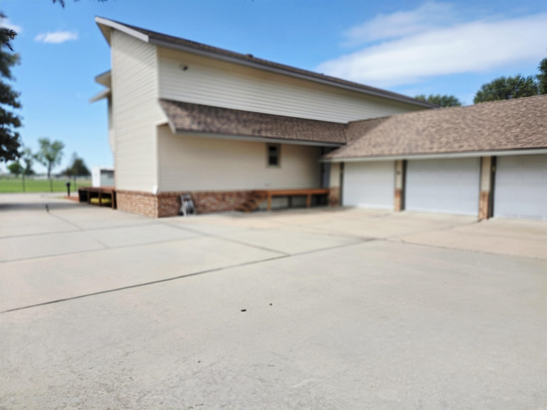 10 McCormick Drive Cozad, Nebraska 69130, 4 Bedrooms Bedrooms, ,3 BathroomsBathrooms,Residential,For Sale,10 McCormick Drive,20261019