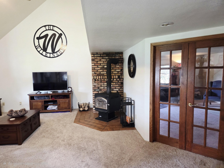 10 McCormick Drive Cozad, Nebraska 69130, 4 Bedrooms Bedrooms, ,3 BathroomsBathrooms,Residential,For Sale,10 McCormick Drive,20261019