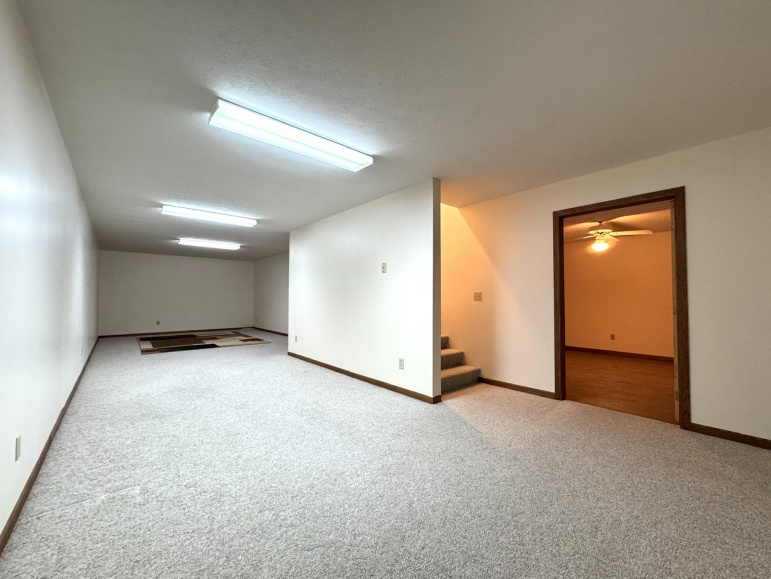 1 Indian Hills Drive Kearney, Nebraska 68847-2575, 2 Bedrooms Bedrooms, ,2 BathroomsBathrooms,Residential,For Sale,1 Indian Hills Drive,20260225
