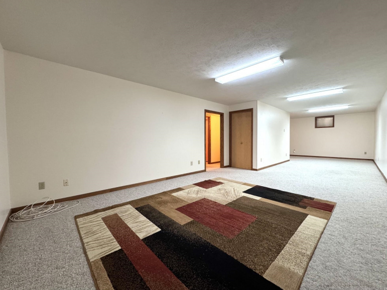 1 Indian Hills Drive Kearney, Nebraska 68847-2575, 2 Bedrooms Bedrooms, ,2 BathroomsBathrooms,Residential,For Sale,1 Indian Hills Drive,20260225