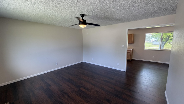 927 16th Street Gothenburg, Nebraska 68850, 3 Bedrooms Bedrooms, ,1 BathroomBathrooms,Residential,For Sale,927 16th Street,20261025