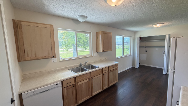 927 16th Street Gothenburg, Nebraska 68850, 3 Bedrooms Bedrooms, ,1 BathroomBathrooms,Residential,For Sale,927 16th Street,20261025