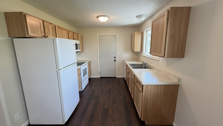 927 16th Street Gothenburg, Nebraska 68850, 3 Bedrooms Bedrooms, ,1 BathroomBathrooms,Residential,For Sale,927 16th Street,20261025