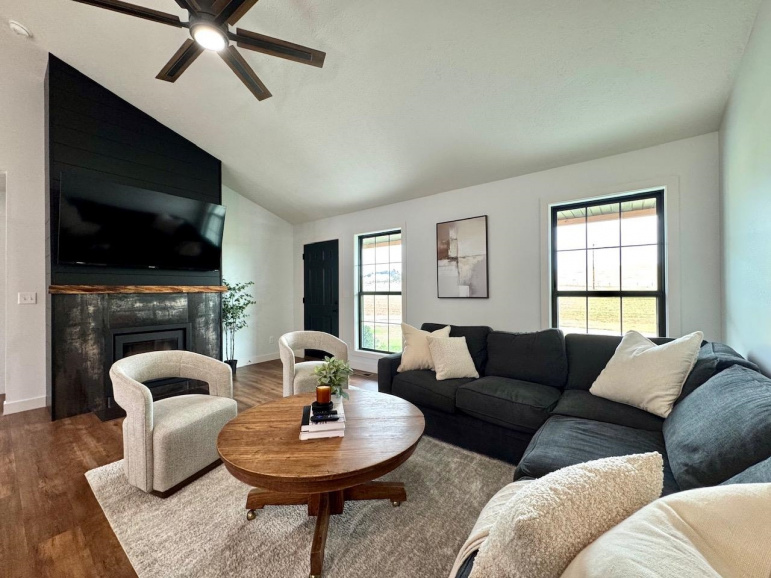 2 Hidden Creek Road Amherst, Nebraska 68812, 4 Bedrooms Bedrooms, ,3 BathroomsBathrooms,Residential,For Sale,2 Hidden Creek Road,20261033