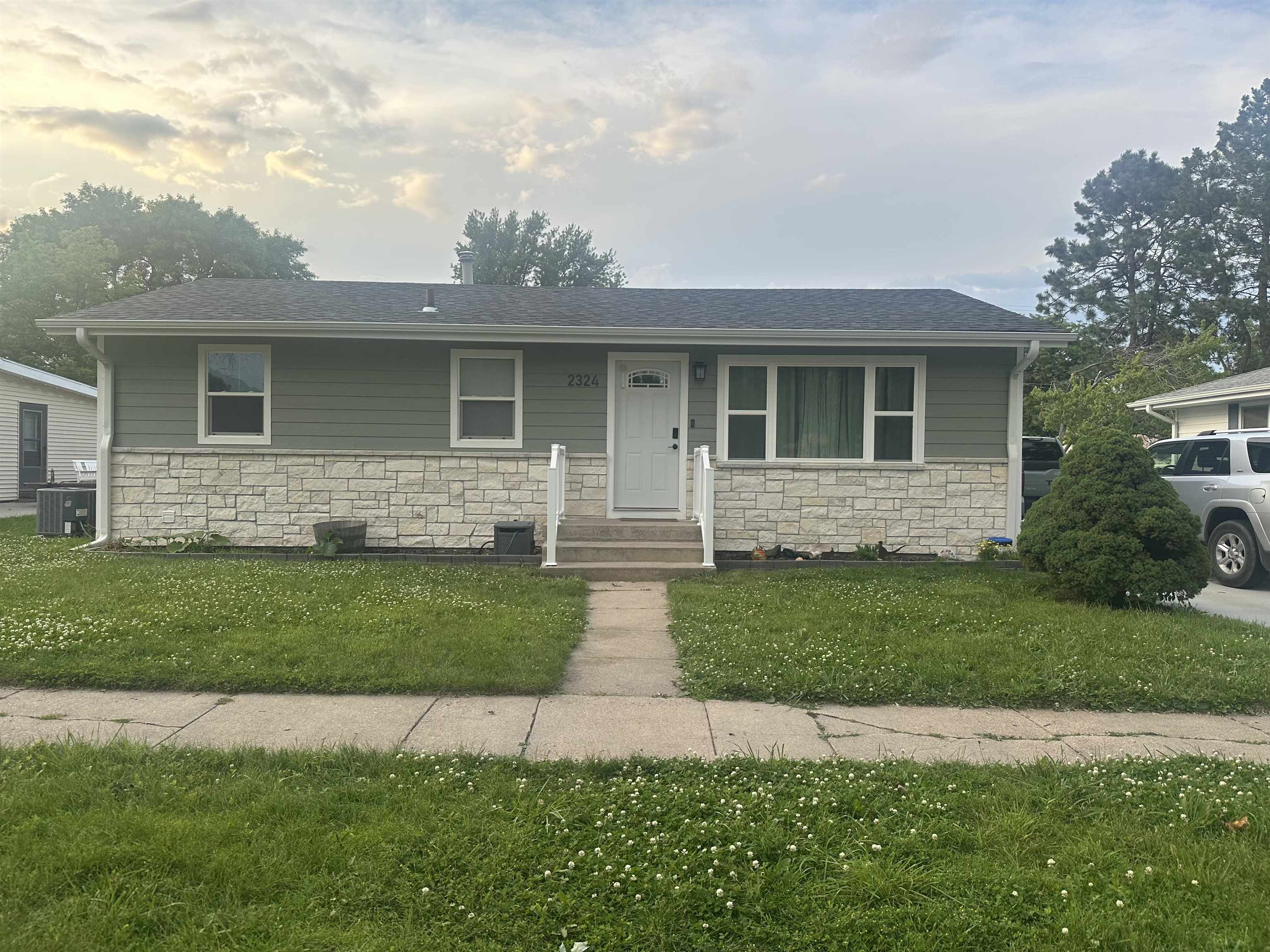 2324 W 8th Street Hastings, Nebraska 68901, 3 Bedrooms Bedrooms, ,2 BathroomsBathrooms,Residential,For Sale,2324 W 8th Street,20261027