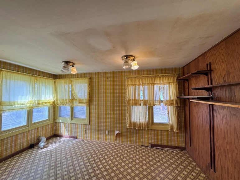 1311 N Washington Street Lexington, Nebraska 68850, 4 Bedrooms Bedrooms, ,3 BathroomsBathrooms,Residential,For Sale,1311 N Washington Street,20260508