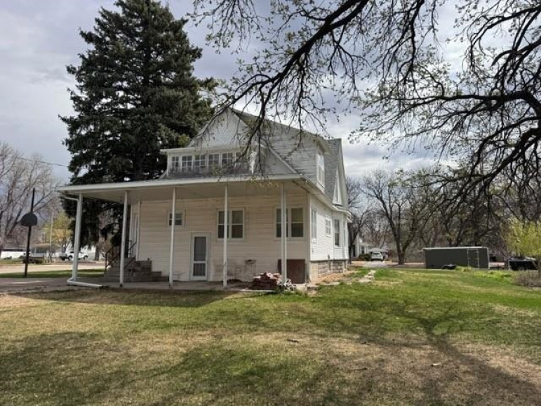 1311 N Washington Street Lexington, Nebraska 68850, 4 Bedrooms Bedrooms, ,3 BathroomsBathrooms,Residential,For Sale,1311 N Washington Street,20260508