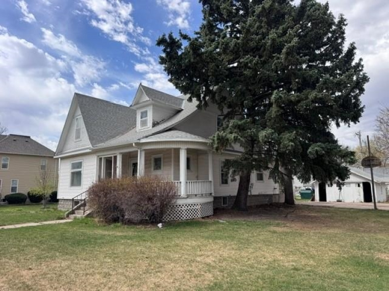 1311 N Washington Street Lexington, Nebraska 68850, 4 Bedrooms Bedrooms, ,3 BathroomsBathrooms,Residential,For Sale,1311 N Washington Street,20260508