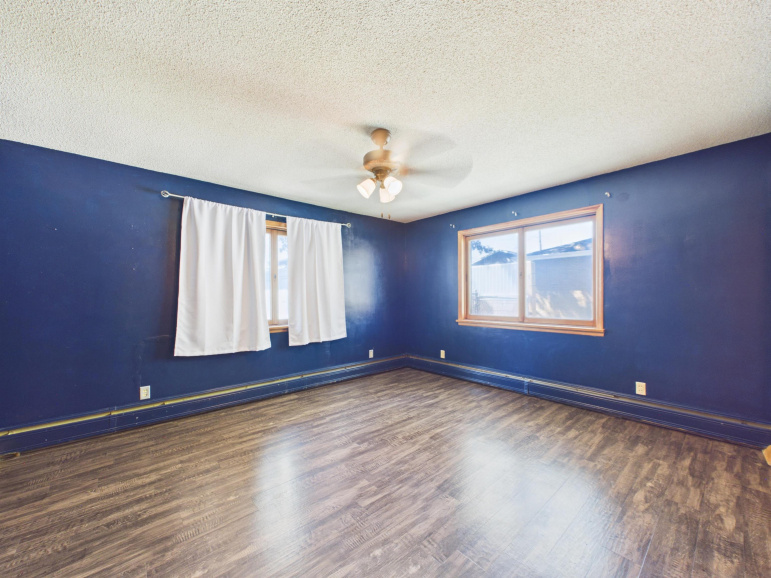 145 S Hull Avenue Minden, Nebraska 68959, 4 Bedrooms Bedrooms, ,3 BathroomsBathrooms,Residential,For Sale,145 S Hull Avenue,20261040