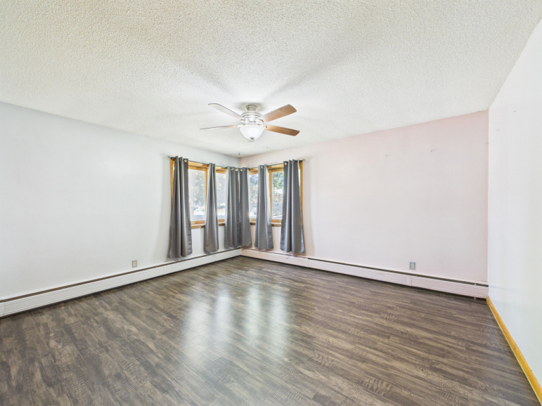 145 S Hull Avenue Minden, Nebraska 68959, 4 Bedrooms Bedrooms, ,3 BathroomsBathrooms,Residential,For Sale,145 S Hull Avenue,20261040